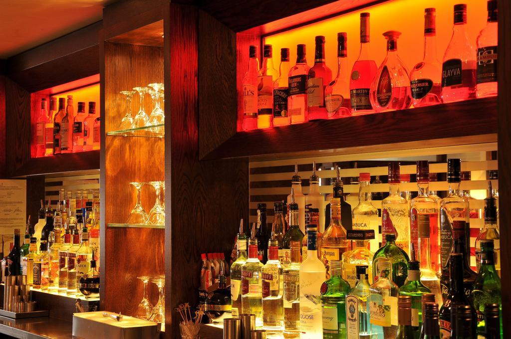 Mondo Hotel Котбридж Экстерьер фото