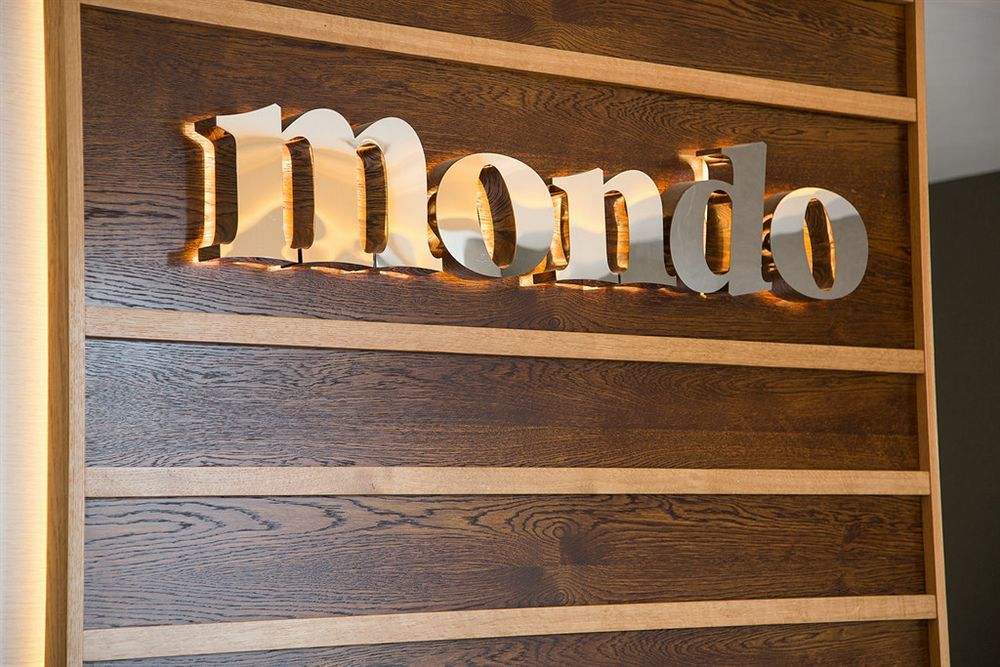 Mondo Hotel Котбридж Экстерьер фото